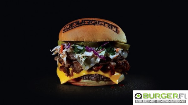 os-burgerfi-summer-barbecue-burger